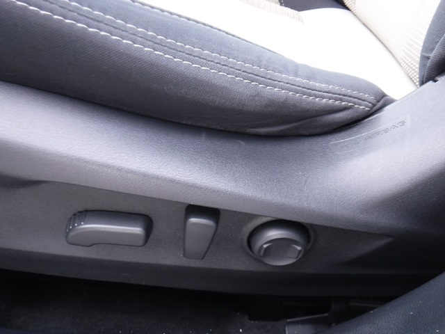 2023 Subaru Outback Premium photo 13
