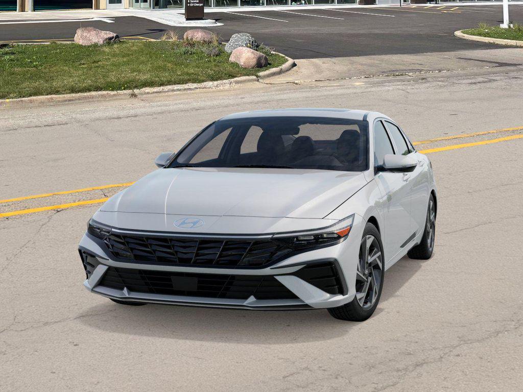 2025 Hyundai Elantra Limited photo 4