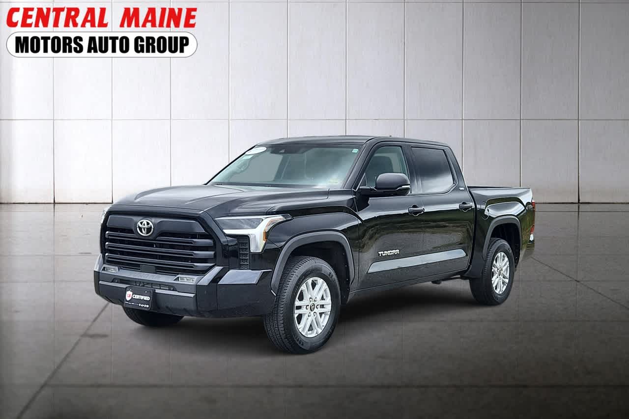 2022 Toyota Tundra SR5's photo