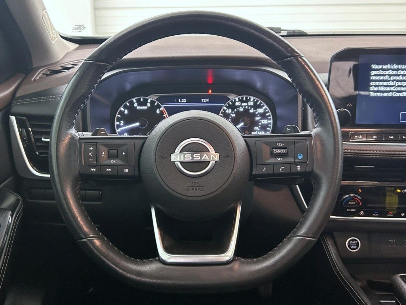 2023 Nissan Rogue SL photo 11