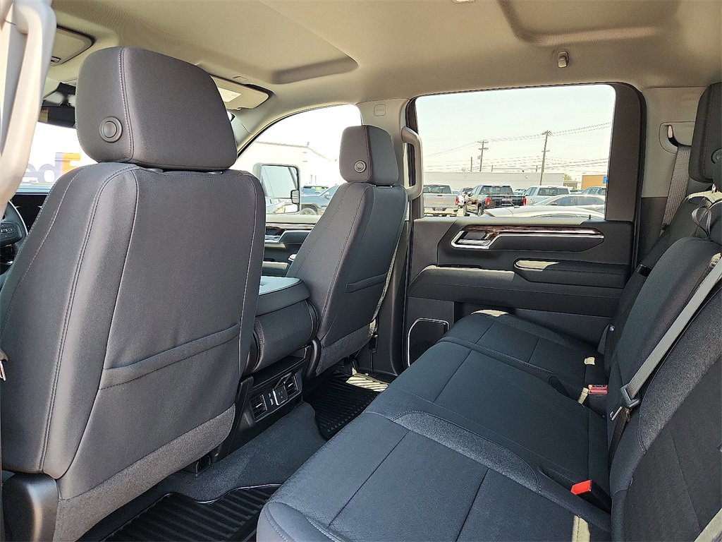 2025 Gmc Sierra 2500 HD SLE photo 8