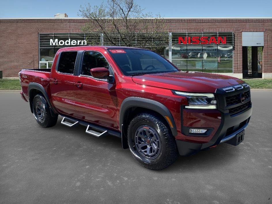 2025 Nissan Frontier PRO-X photo 4