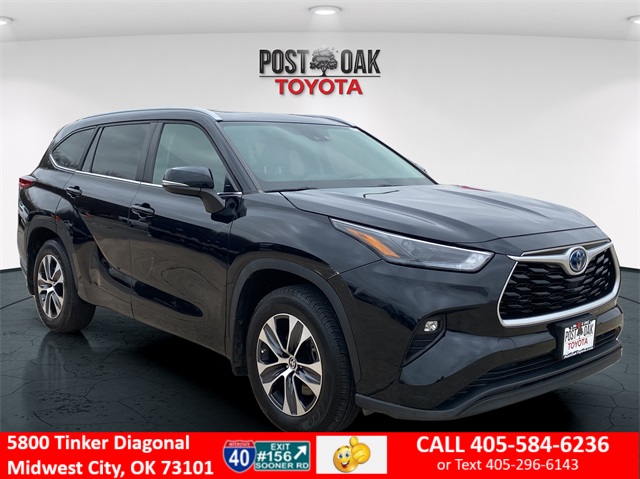 2023 Toyota Highlander XLE's photo