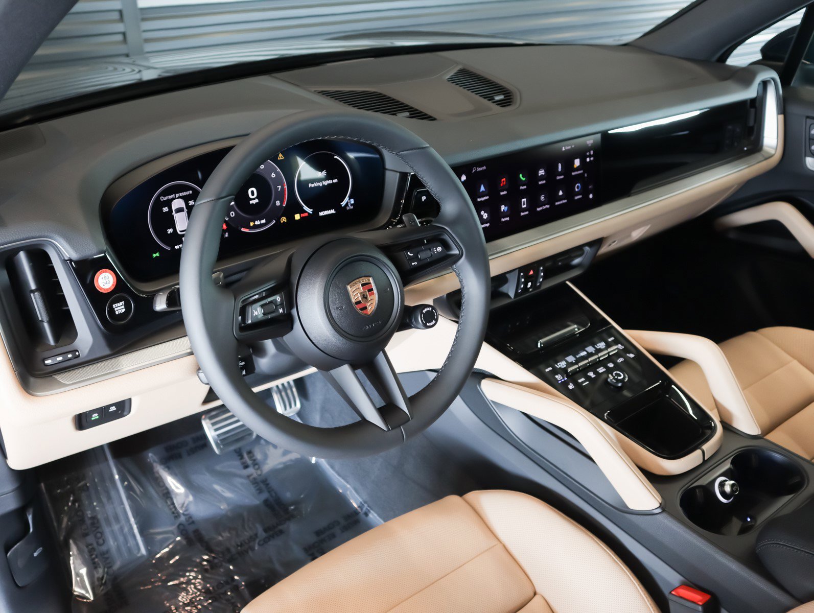 2025 Porsche Cayenne S photo 4