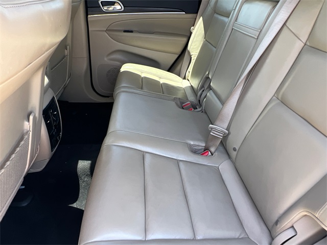 2022 Jeep Cherokee Limited photo 17