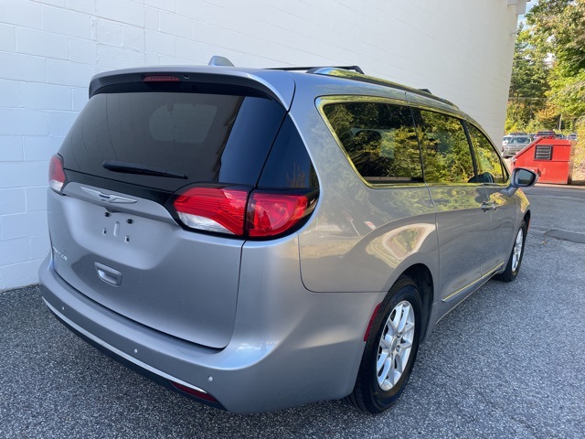 2020 Chrysler Pacifica Touring L photo 4