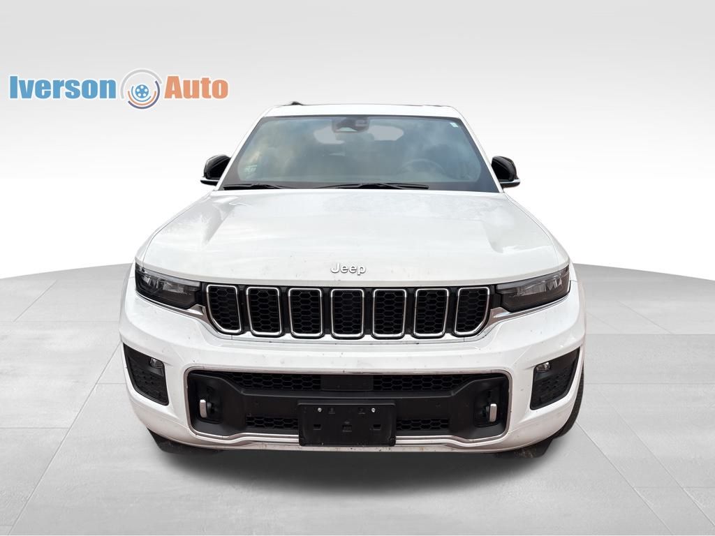 2023 Jeep Grand Cherokee Overland photo 3