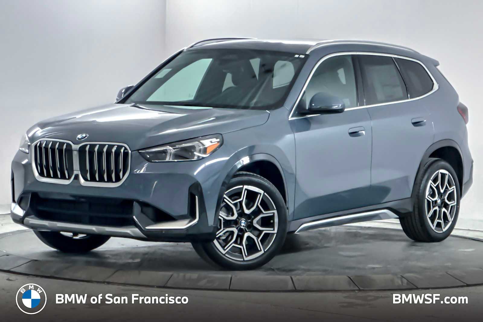 2026 BMW X1 28i's photo