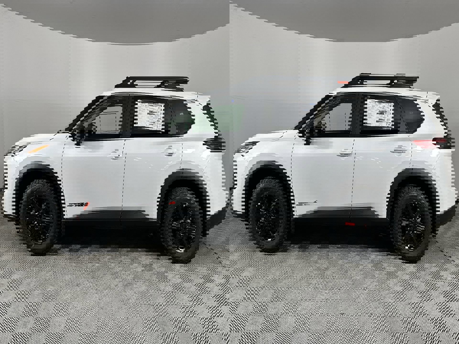 2025 Nissan Rogue SV photo 4