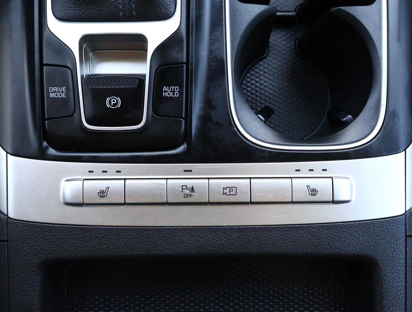 2024 Kia Carnival LX photo 24