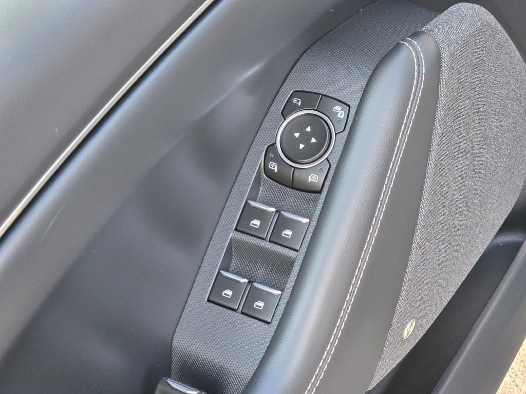 2024 Ford Mustang Mach-E Premium photo 16