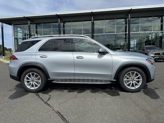 2025 Mercedes Benz GLE 450e photo 6