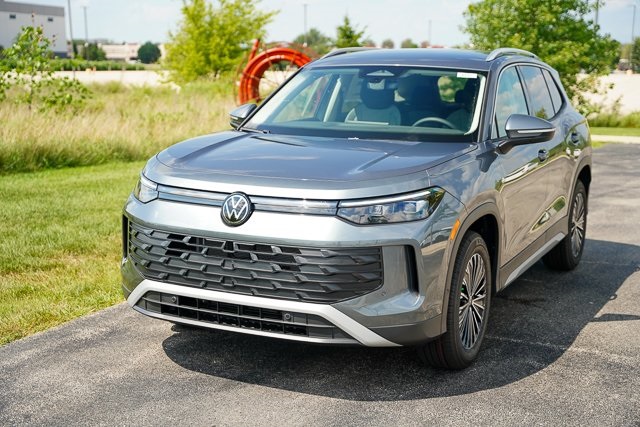 2025 Volkswagen Tiguan S photo 4