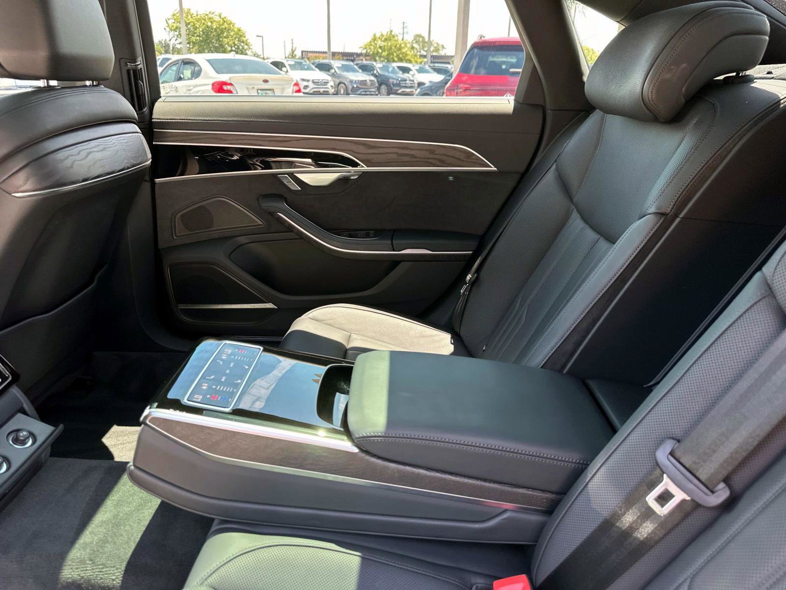 2023 Audi A8 L 55 TFSI Quattro photo 13