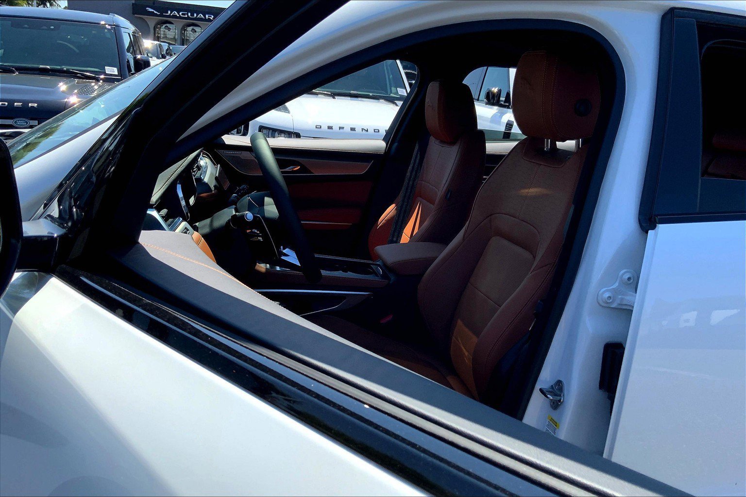 2026 Jaguar F-PACE P400 R-Dynamic S photo 9