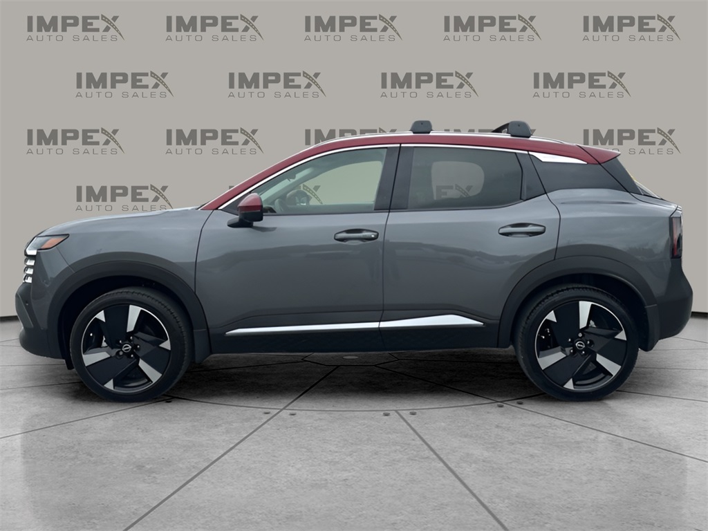 2025 Nissan Kicks SR photo 2