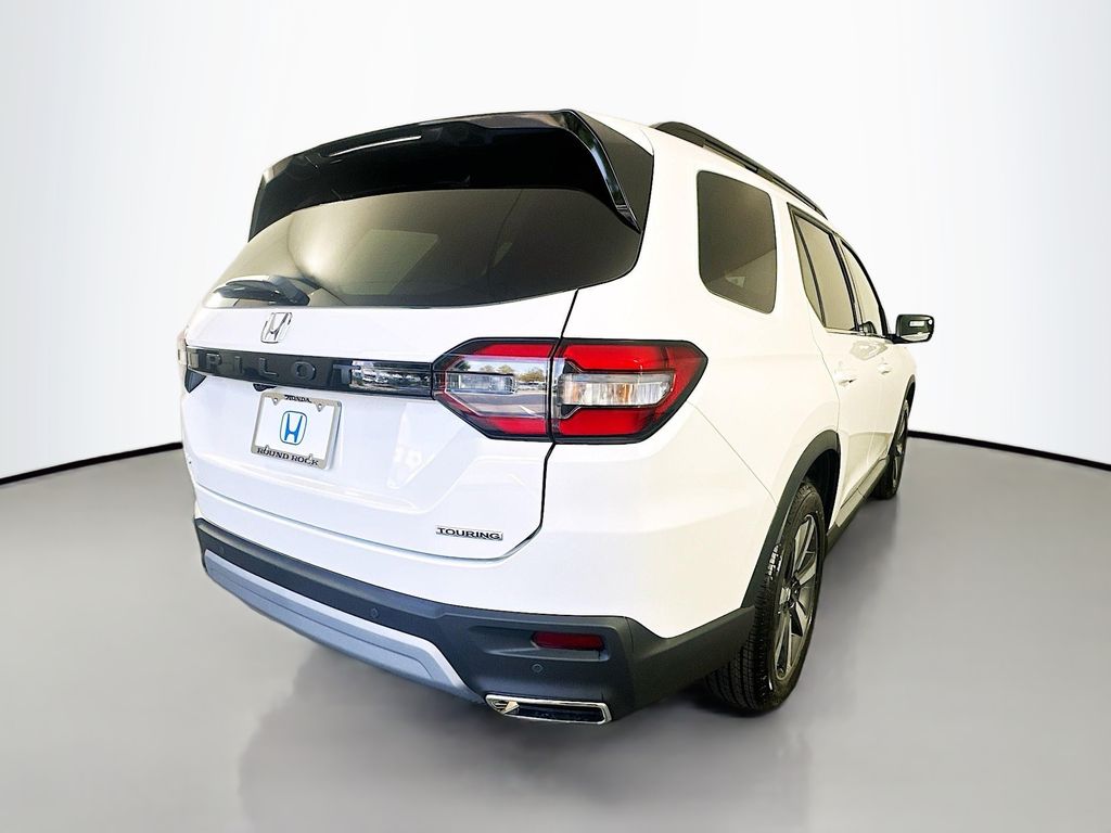 2025 Honda Pilot Touring photo 3