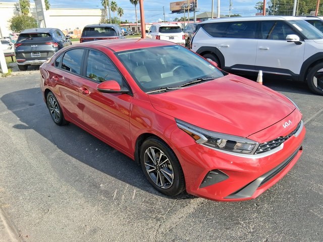 2023 Kia Forte LXS photo 4