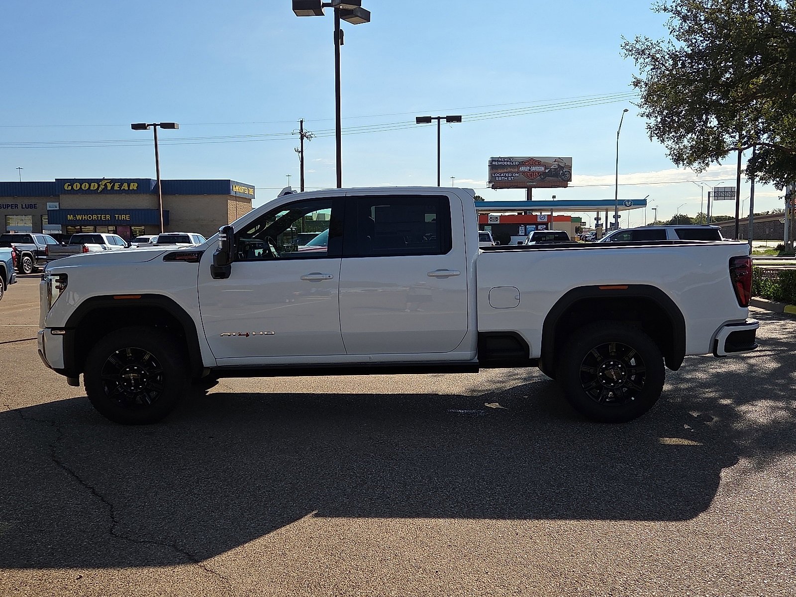 2026 Gmc Sierra 2500 HD AT4 photo 2