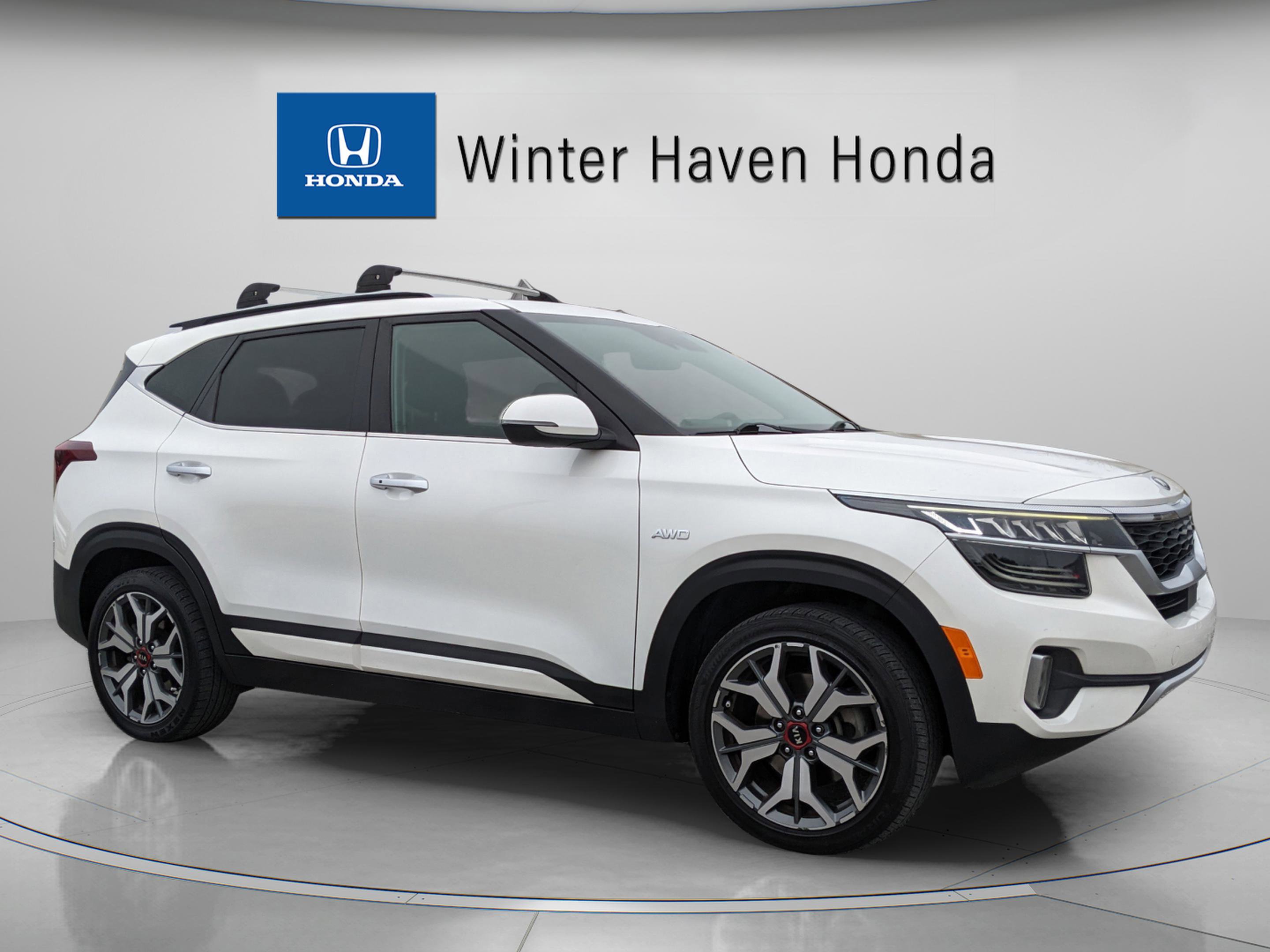 2021 Kia Seltos SX's photo