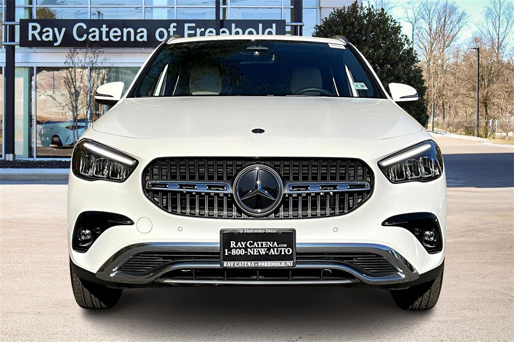 2025 Mercedes Benz GLA 250 4MATIC photo 3