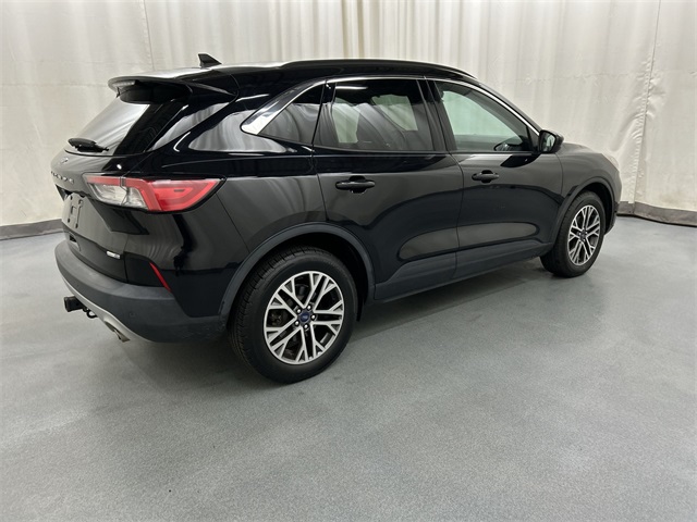 2020 Ford Escape SEL photo 4