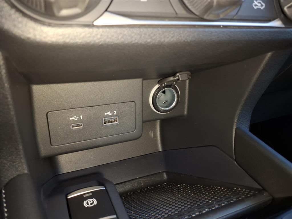 2024 Nissan Kicks SV photo 27