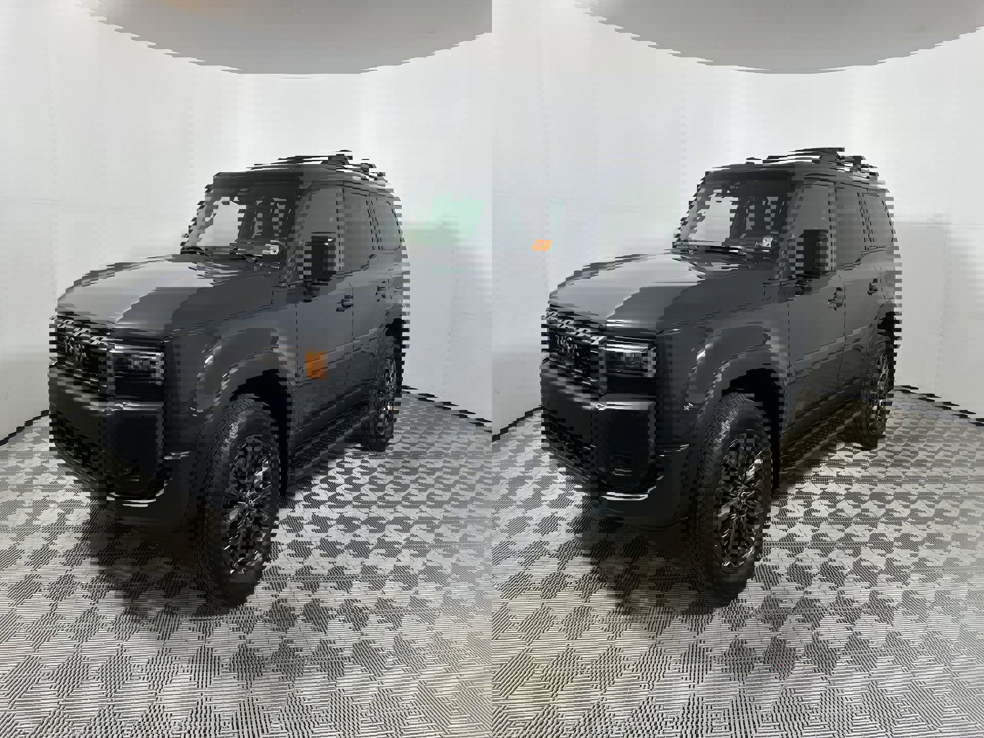 2024 Toyota Land Cruiser Base photo 4