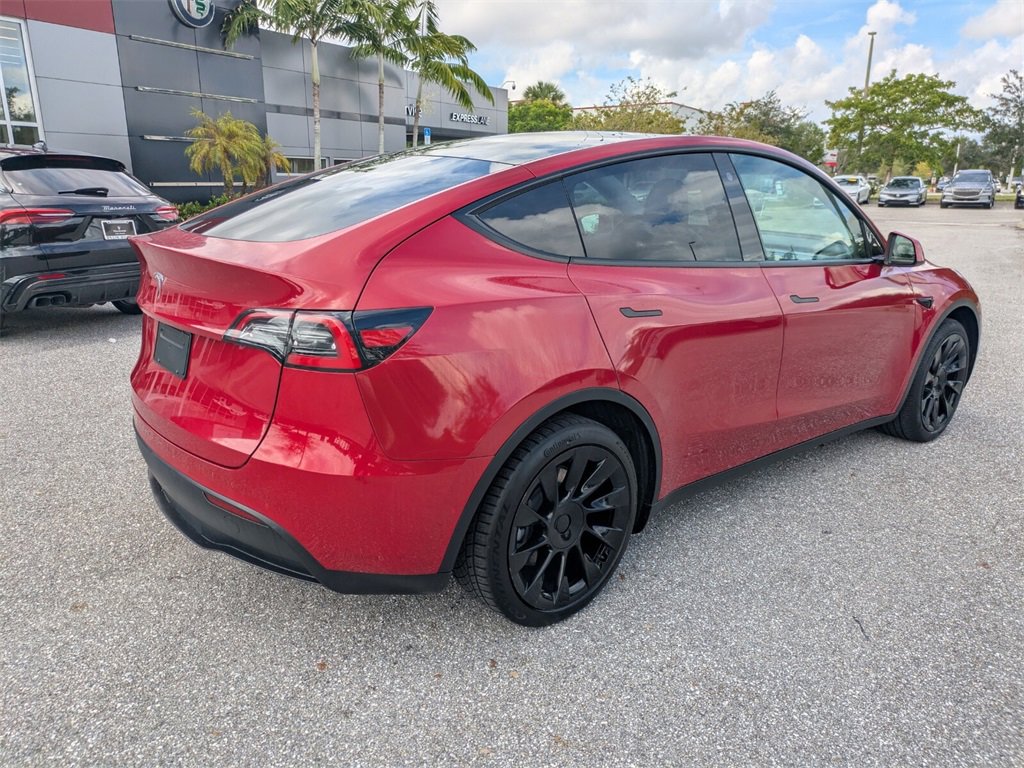 2021 Tesla Model Y Standard Range photo 4