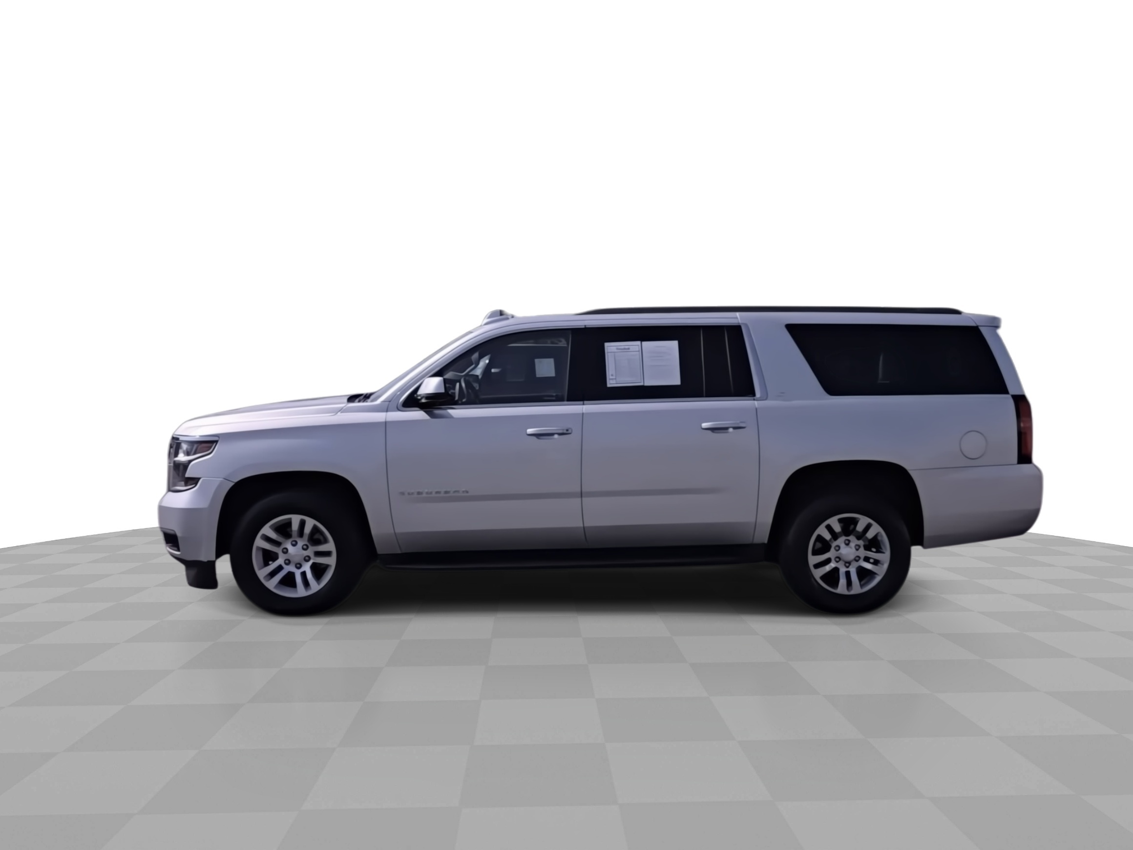 2017 Chevrolet Suburban LT photo 4
