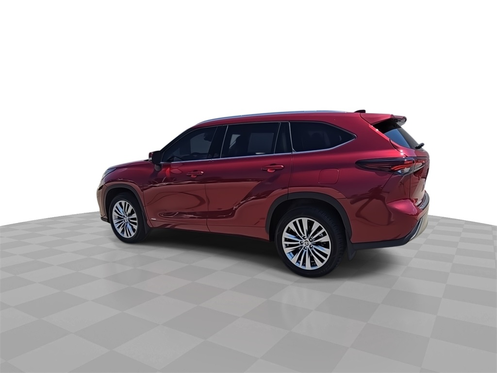 2024 Toyota Highlander Hybrid Platinum photo 6