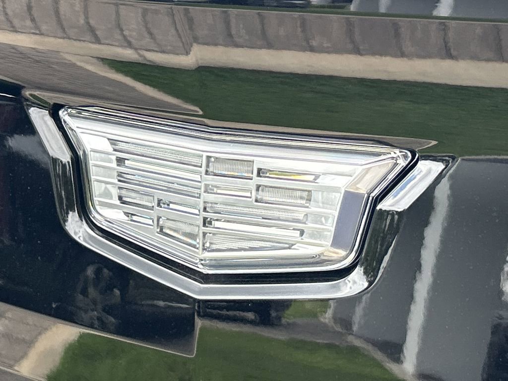 2026 Cadillac Escalade IQ Sport photo 9