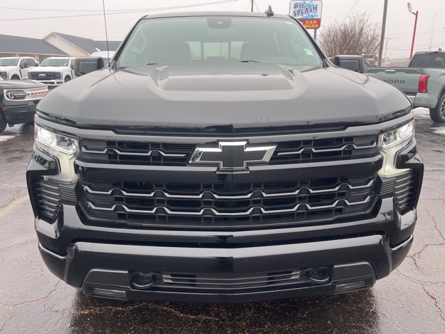Used 2024 Chevrolet Silverado 1500 RST with VIN 1GCUDEED9RZ386277 for sale in Little Rock