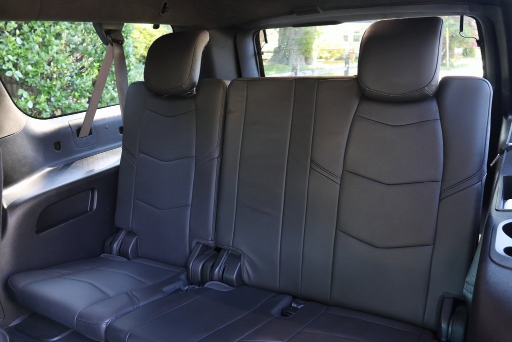 2017 Cadillac Escalade ESV Platinum photo 6