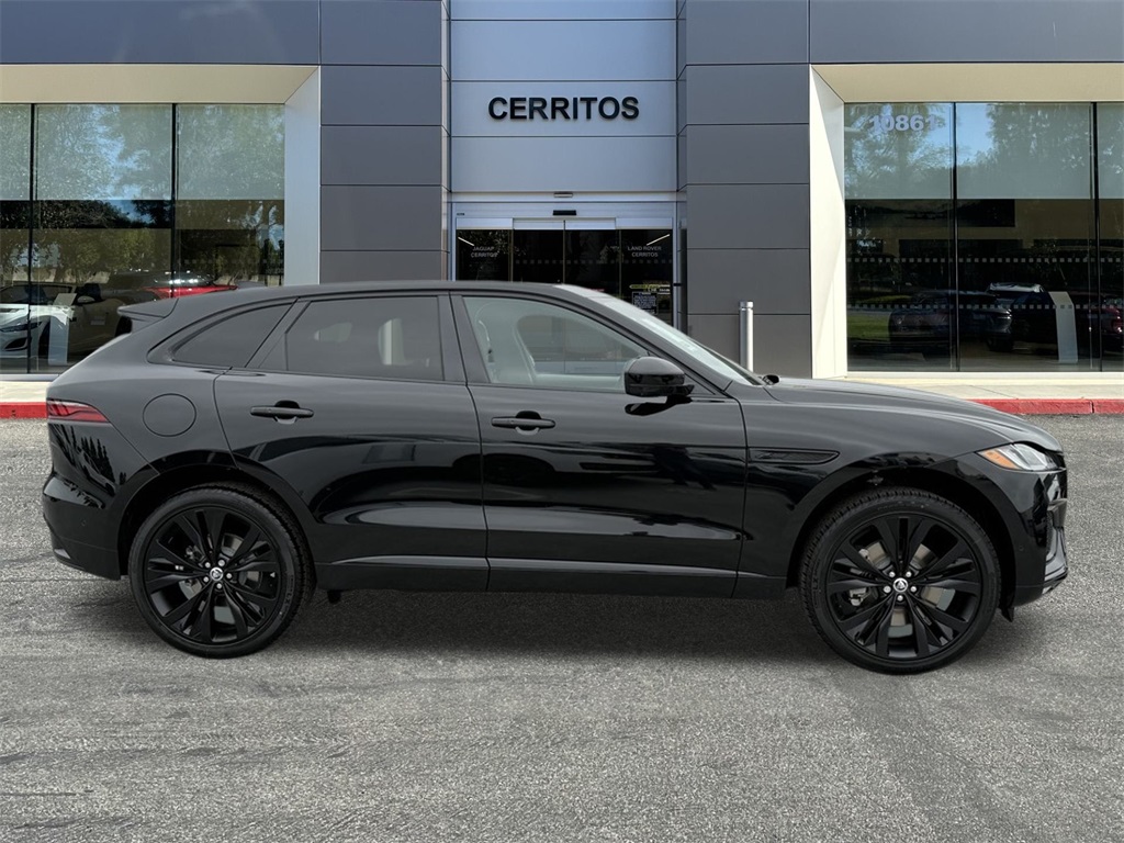 2026 Jaguar F-PACE P250 R-Dynamic S photo 4