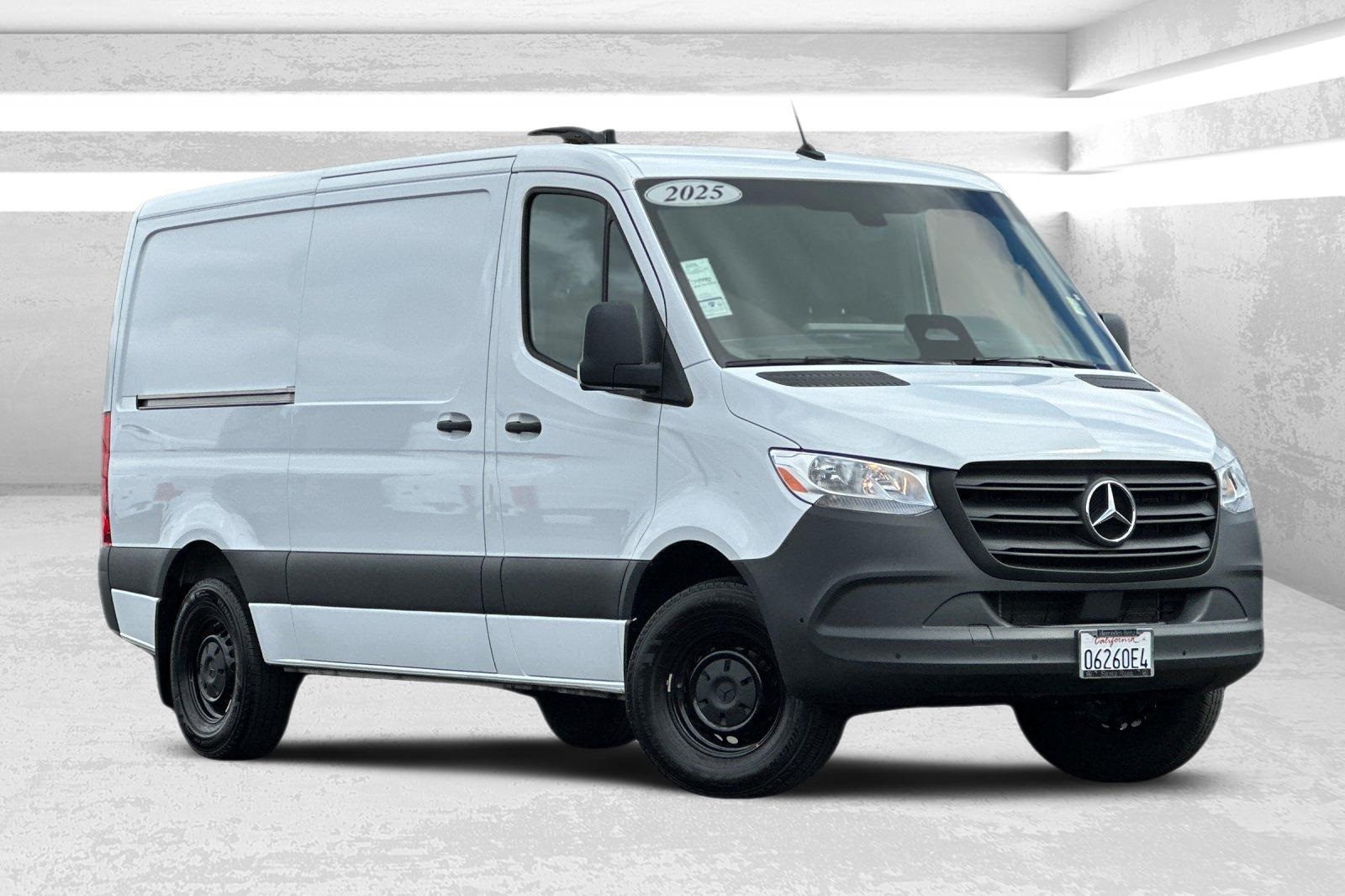 2025 Mercedes-Benz Sprinter Cargo Van Base's photo
