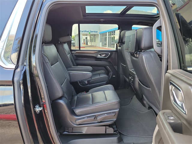 2024 Chevrolet Suburban High Country photo 19
