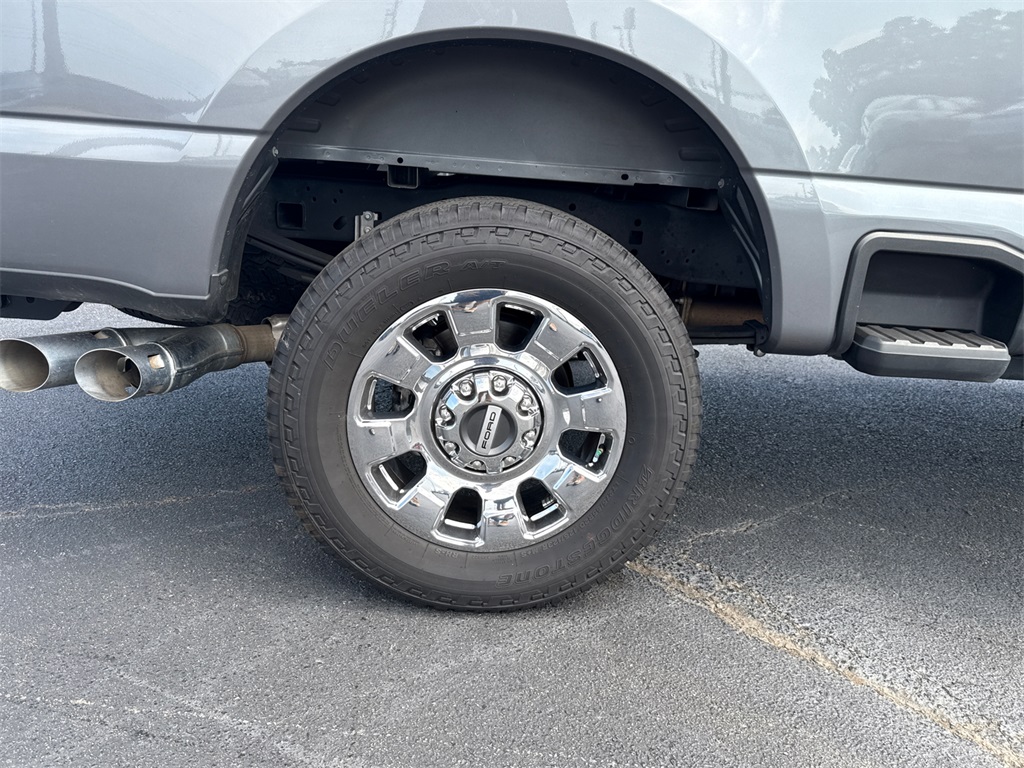2024 Ford F-250 Lariat photo 17