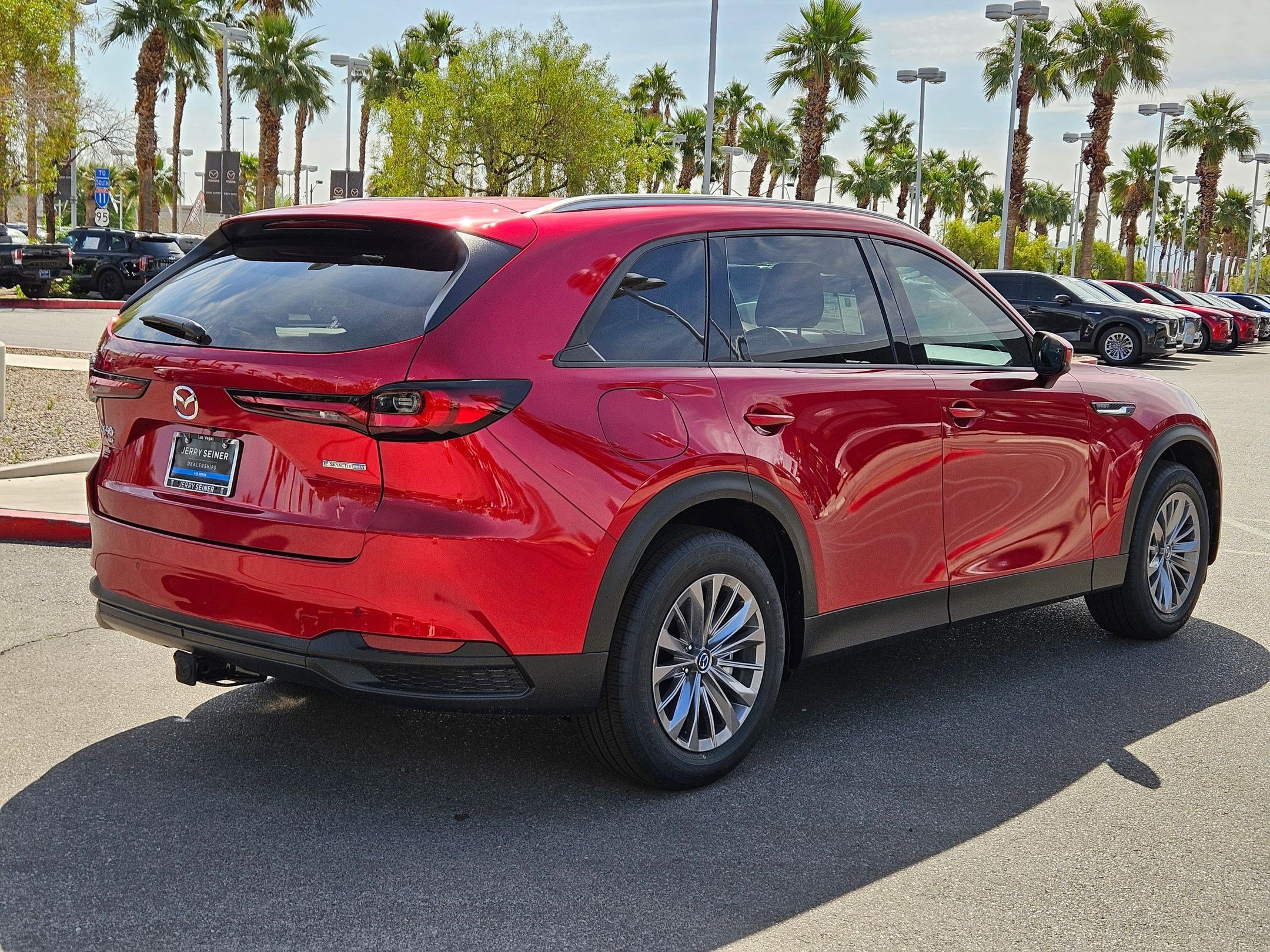 2025 Mazda CX-90 Plug-in Hybrid Preferred photo 5