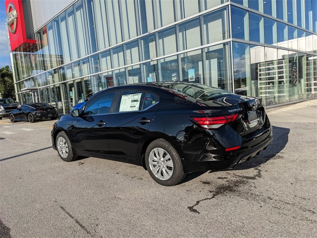 2025 Nissan Sentra S photo 3