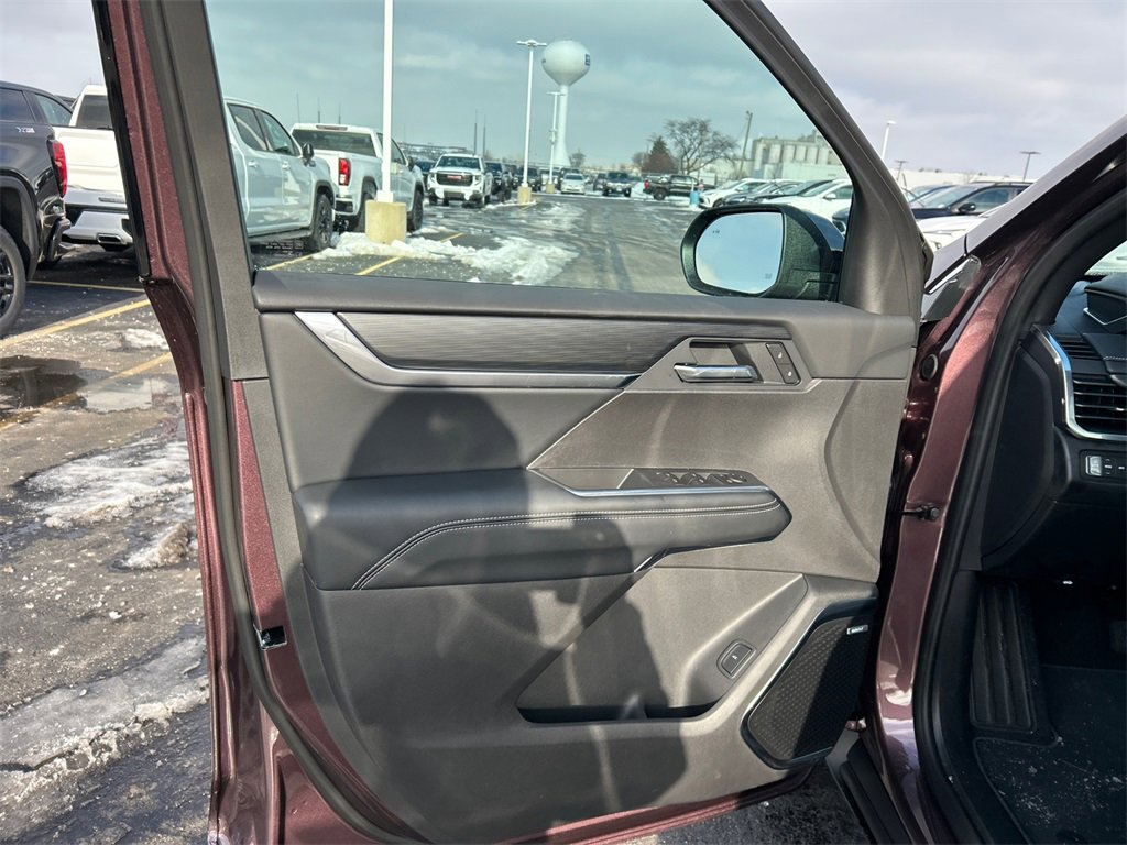 2026 GMC ACADIA - Image 14