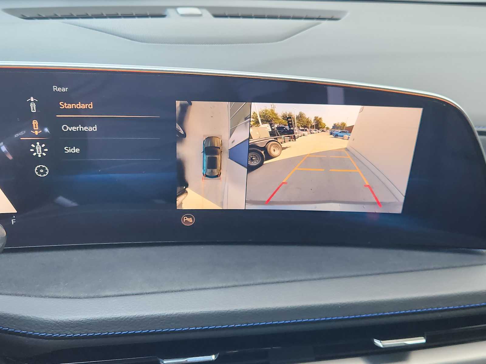2025 Cadillac XT4 Sport photo 13