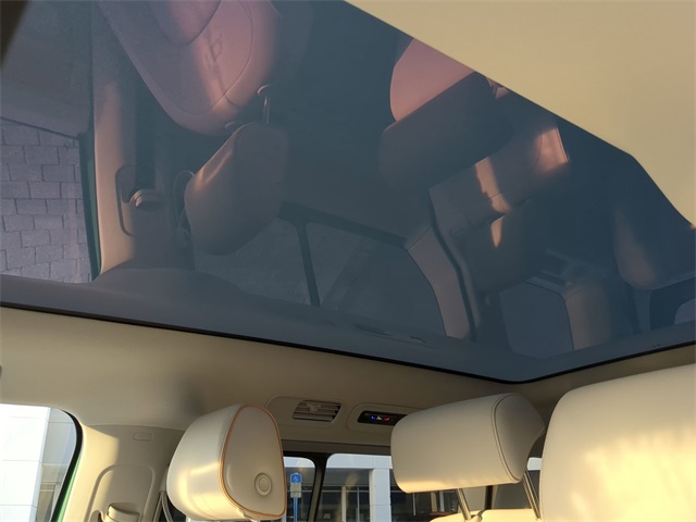 2025 Volkswagen ID. Buzz Pro Plus photo 21
