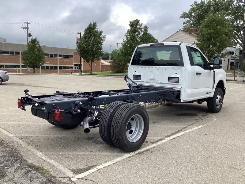 2024 Ford F-350 photo 7