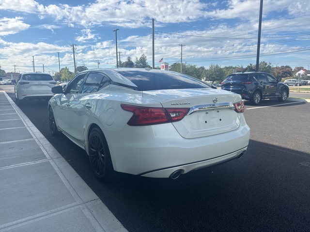 2017 Nissan Maxima S photo 4