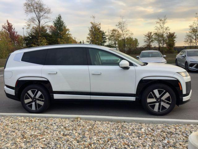 2026 Hyundai Ioniq SEL photo 4