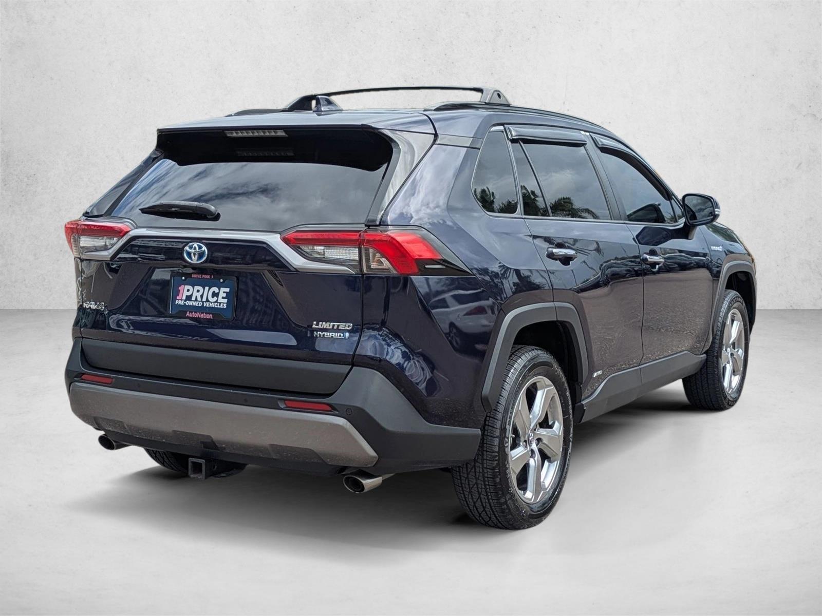 2019 Toyota RAV4 Hybrid Limited photo 3