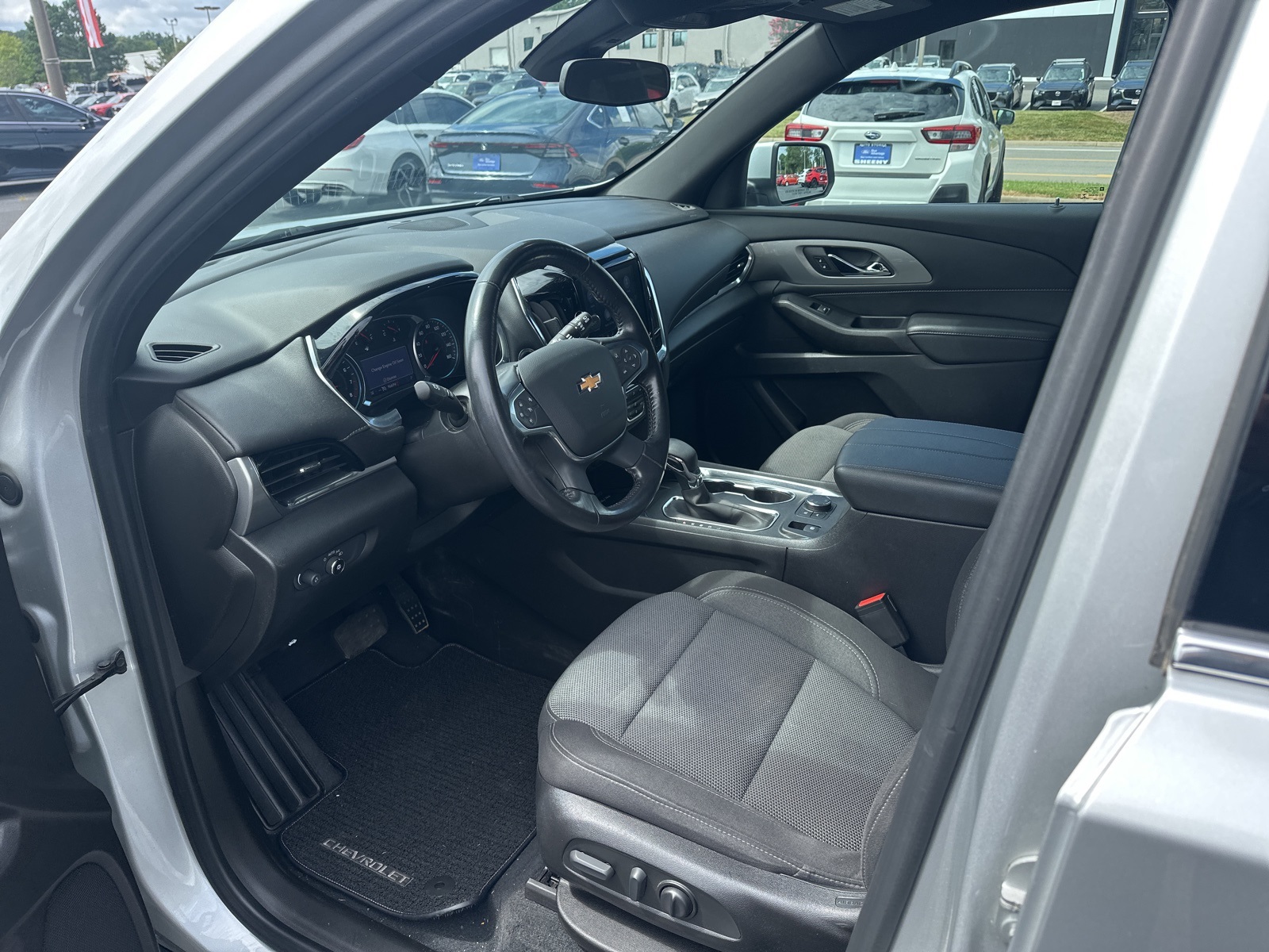 2022 Chevrolet Traverse 1LT photo 11