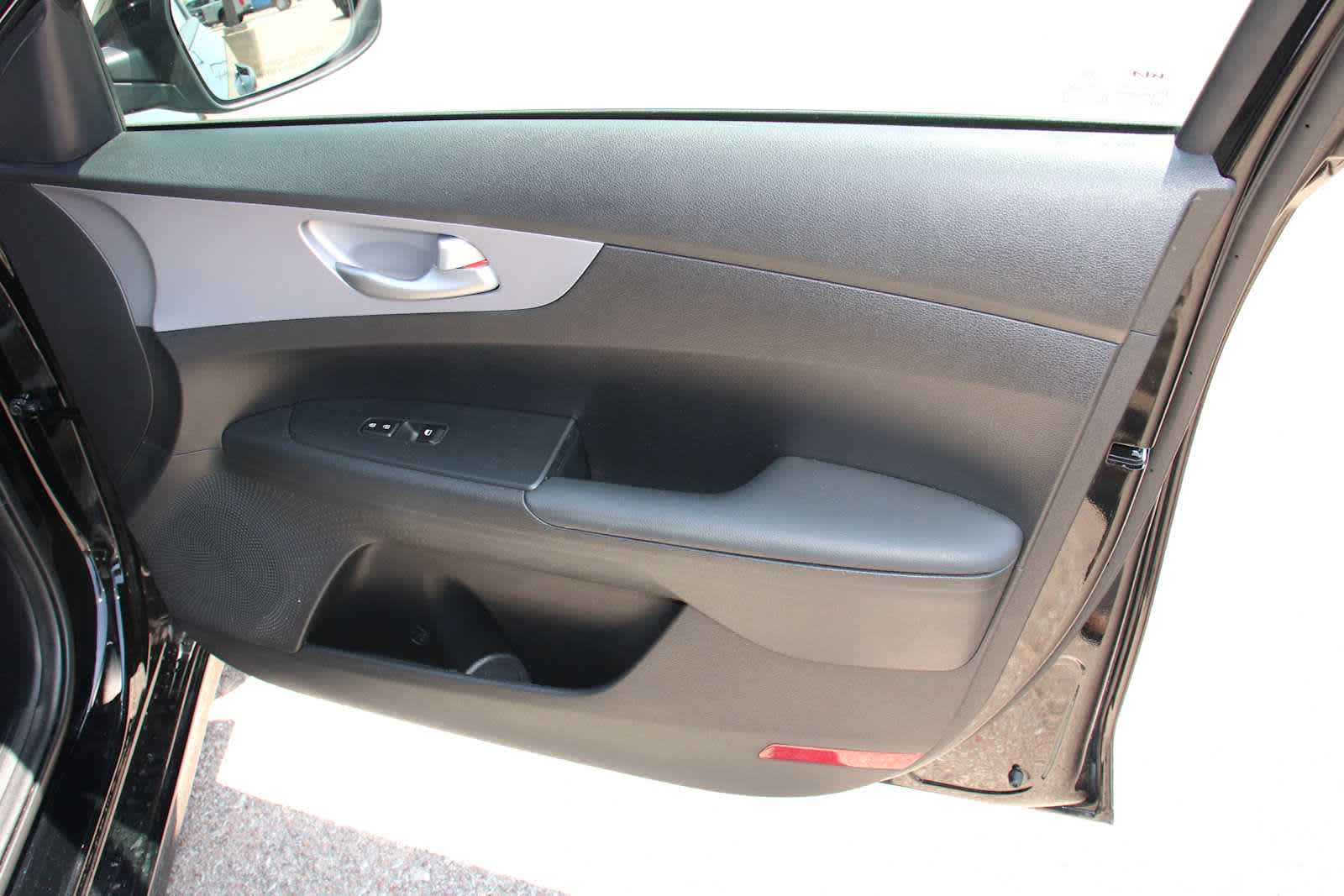 2024 Kia Forte LXS photo 36