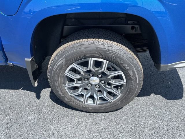 2024 Chevrolet Colorado LT photo 31